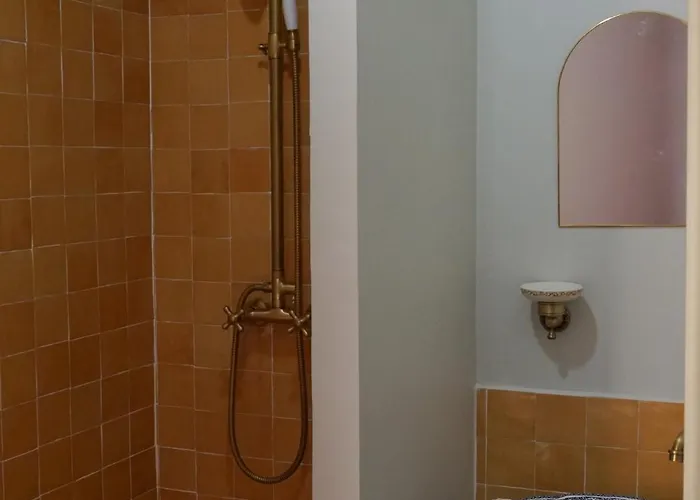 Casaia - La Cigale - Avec Salle De Bain Privee 耶尔