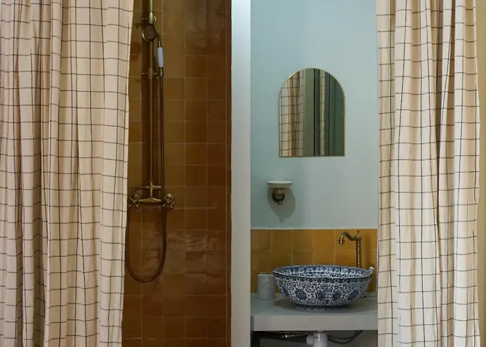 Casaia - La Cigale - Avec Salle De Bain Privee 公寓 耶尔