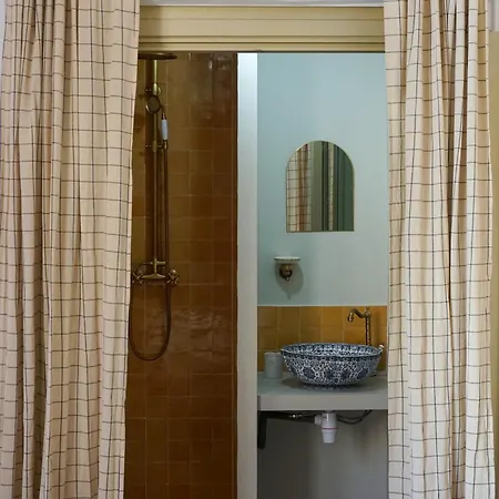 Casaia - La Cigale - Avec Salle De Bain Privee Διαμέρισμα Ιέρ